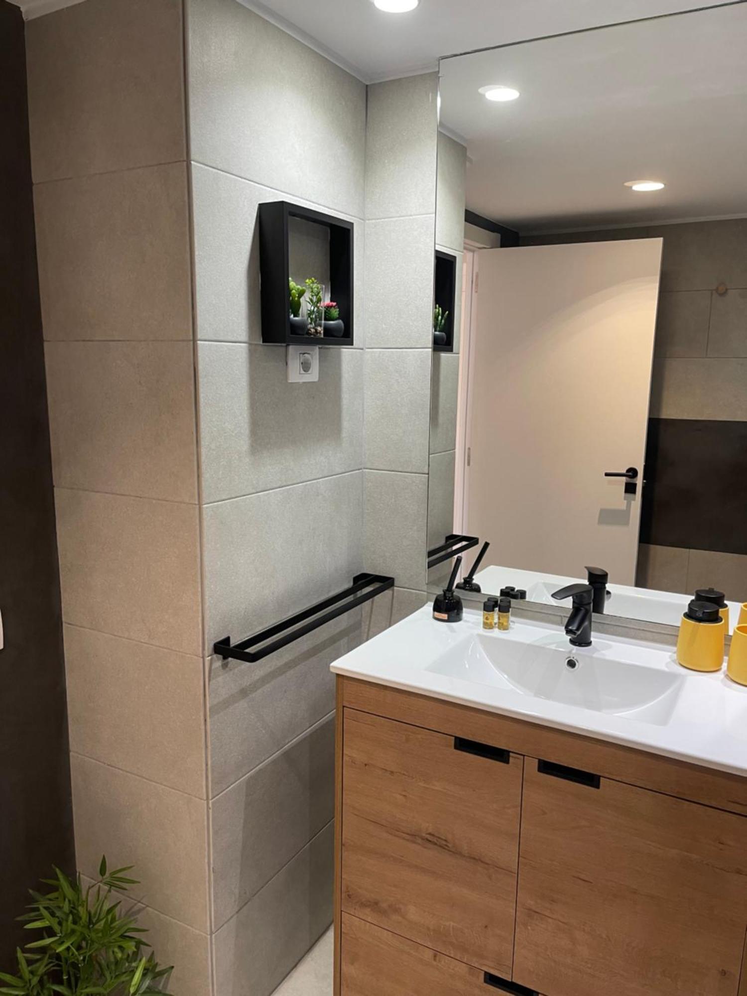 Mary'S House Apartment San Bartolome Bagian luar foto